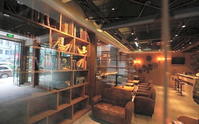 James Joyce Coffetel Wuxi Taihu Square Subway Station Branch