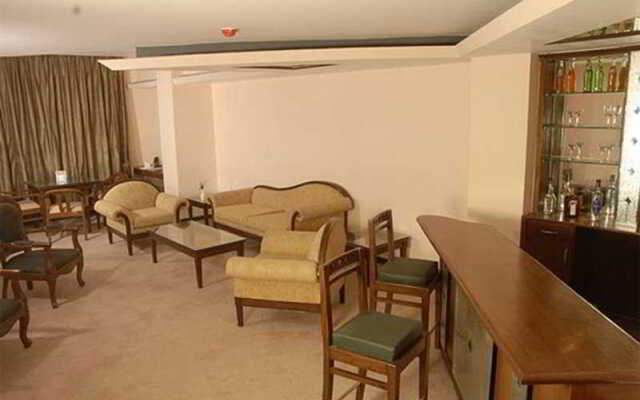 The River Crescent Resort