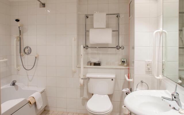 Holiday Inn Ashford Central by IHG