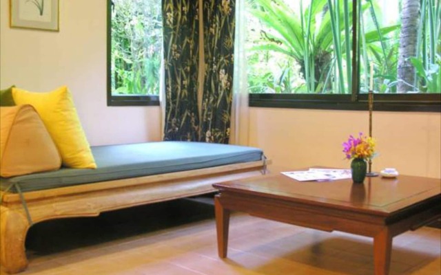 White House Beach Resort And Spa