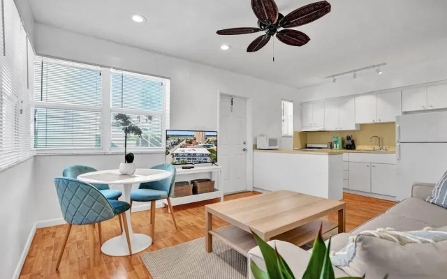 Marine Villas 4 in Hollywood
