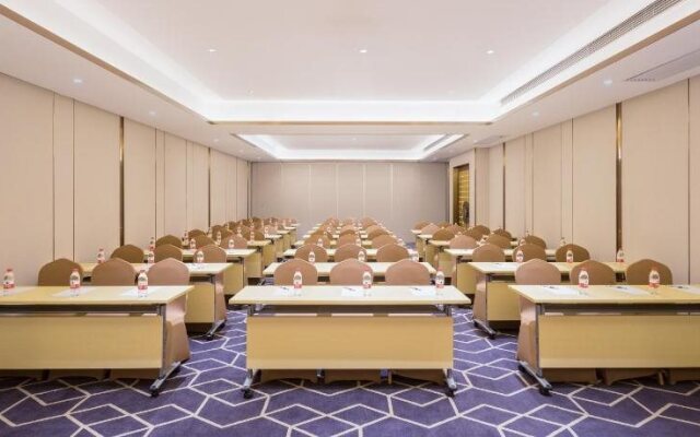 Echeng Hotel - Tongji Holiday Hotel Guangzhou Zhujiang New Town