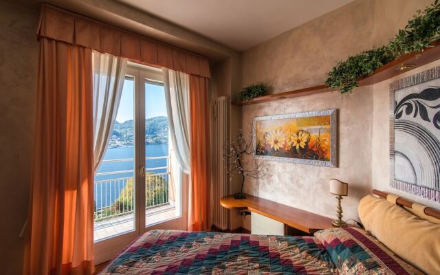 Lo Specchio Sul Lago - By House Of Travelers -