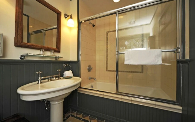 The Baker House 1650