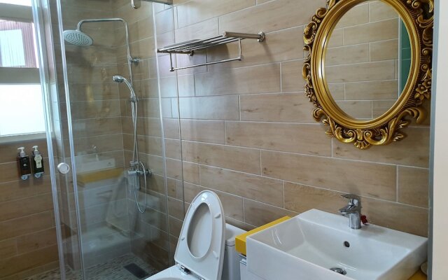 Honeysuckle Family Castle