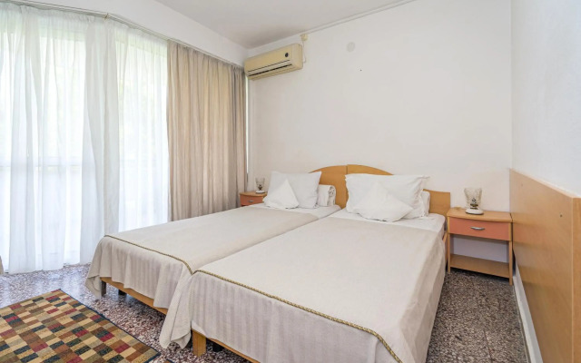 Hotel Raluca