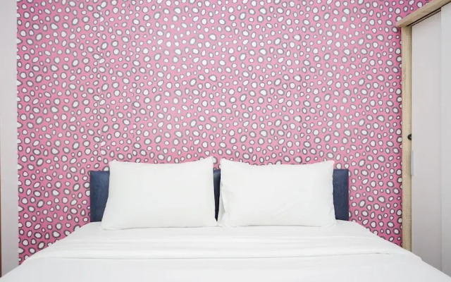 Cozy and Good Location Studio Apartment M-Town Residence