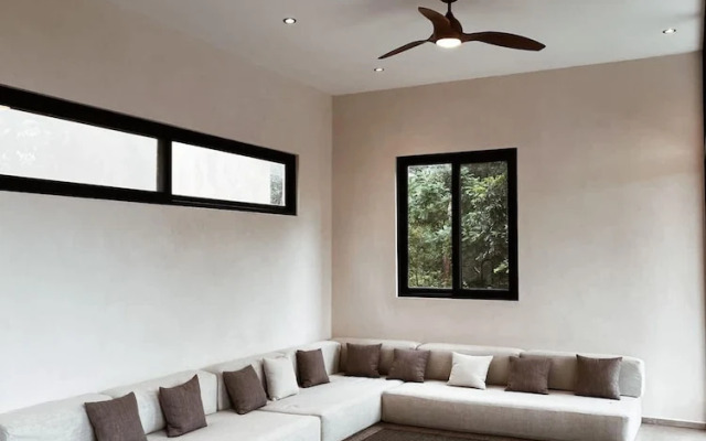House Tulum Chic and Spacious Villa in the Jungle