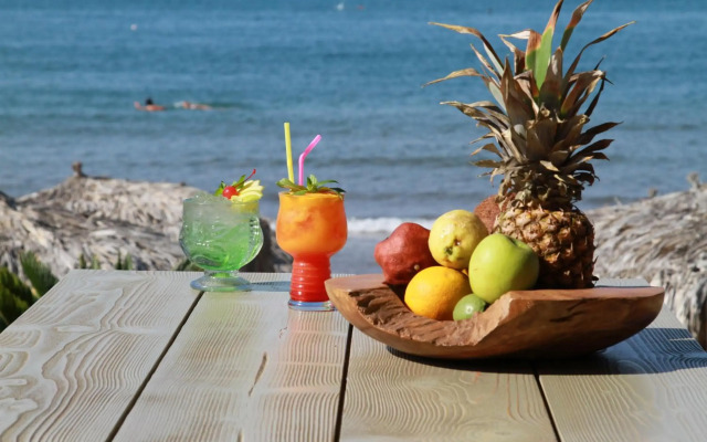 Maria Beach Hotel