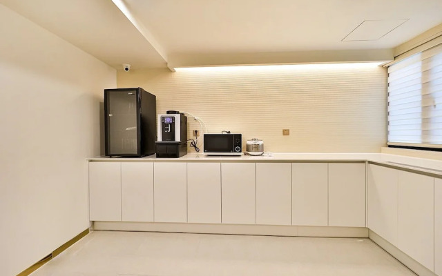Den Basta Hotel Daeyeon
