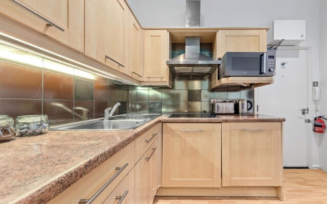 Immaculate 1-bed Studio in London