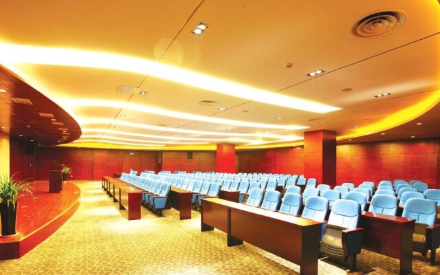 Double-Dove Peace International Hotel