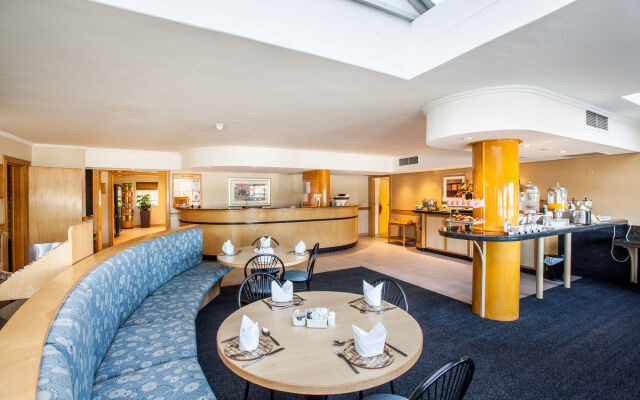 Road Lodge N1 City