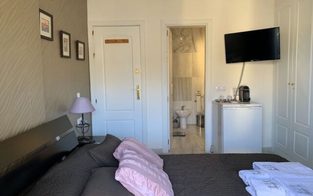 TGS & RUMEX Suites Banus