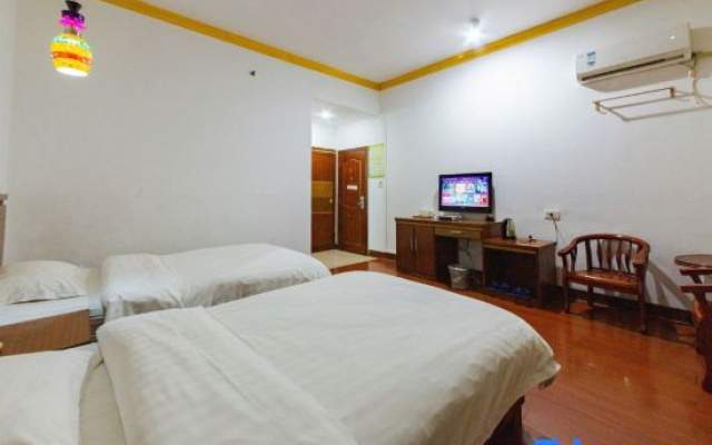 Hezhou Jinyuegui Hotel