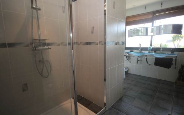 Elite Holiday Home with Private Pool in Plouhinec France