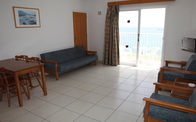 Maistrali Hotel Apts