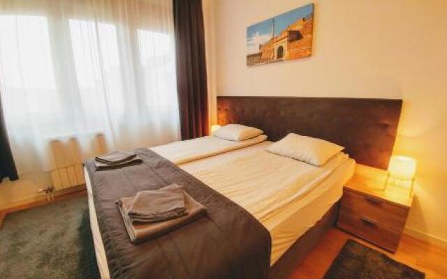 A Blok-Apartment The One