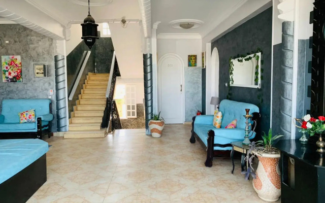 Nile Valley Hotel & Restaurant