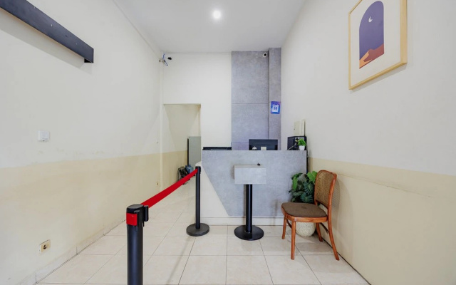 RedDoorz Plus @ D San Residence Buah Batu