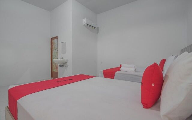 RedDoorz near RS Harapan Bersama