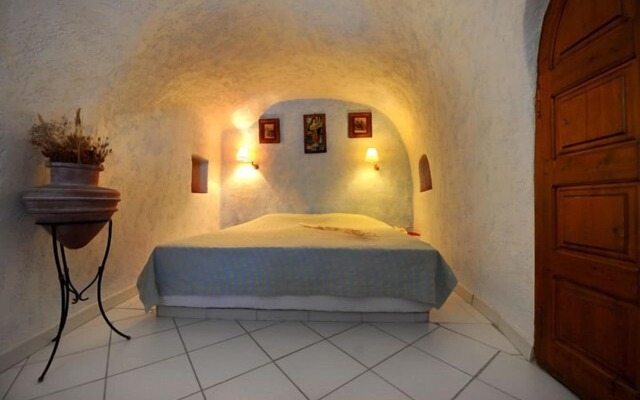 Kavalari Hotel