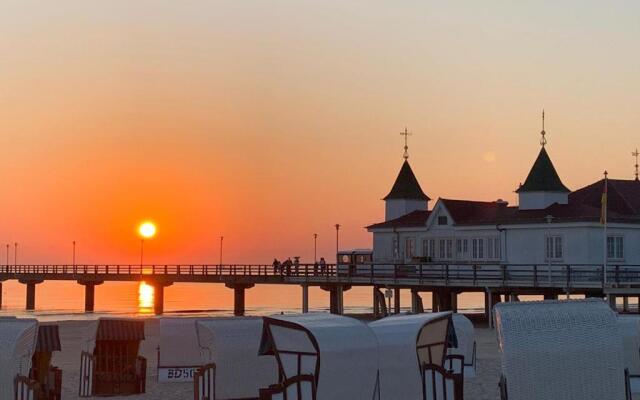 Hotel Meereswelle Anno 1875