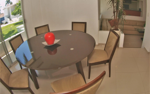 Suites Las Palmas Hotel & Villas