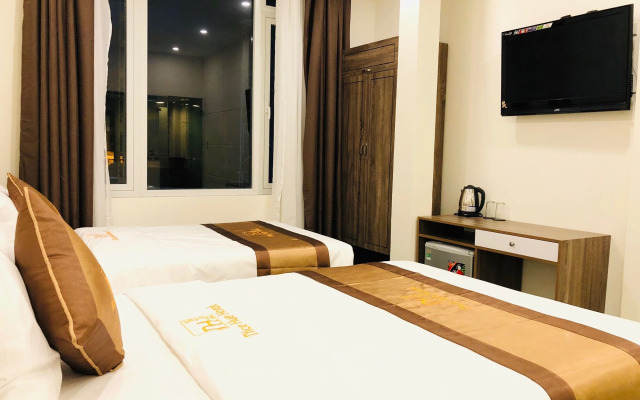 Nice Hue Hotel