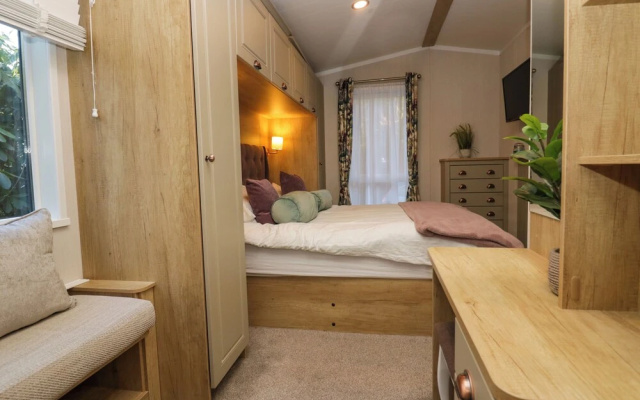 Lily Rose Lodge