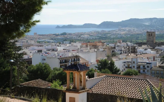 Monta ar in Bah a de J vea