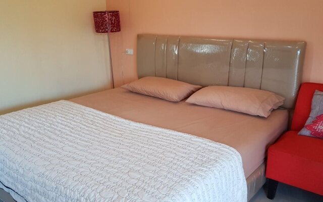 Chill House Hotel