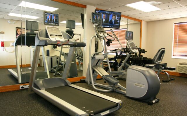 Holiday Inn Express Hotel & Suites Columbus by IHG