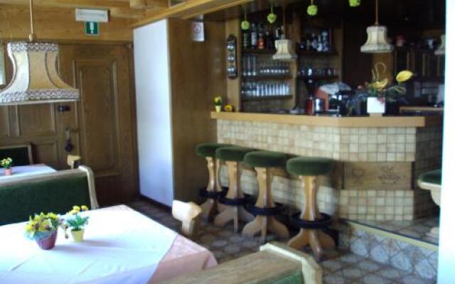 Hotel des Alpes