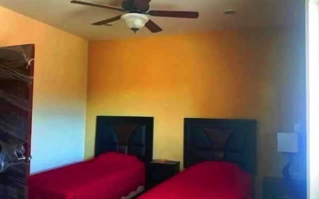 Condo Sam 301