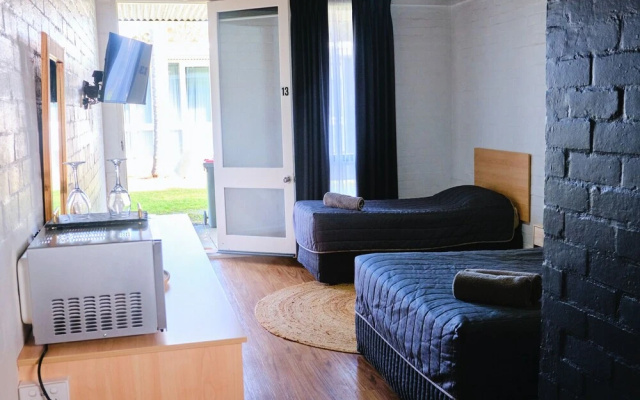 Mallacoota Hotel Motel