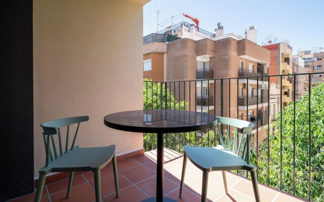 Limehome Barcelona Plaça Pirineus