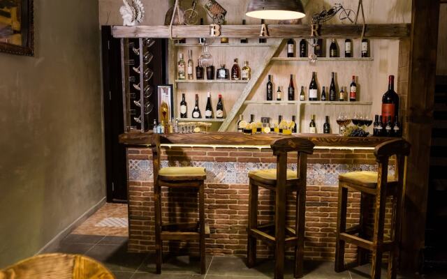 Old Side Boutique Hotel