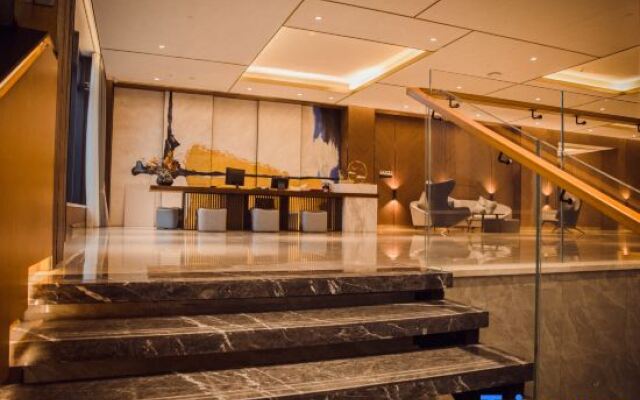 Yinhu Junyi Hotel（Wildlife Park）