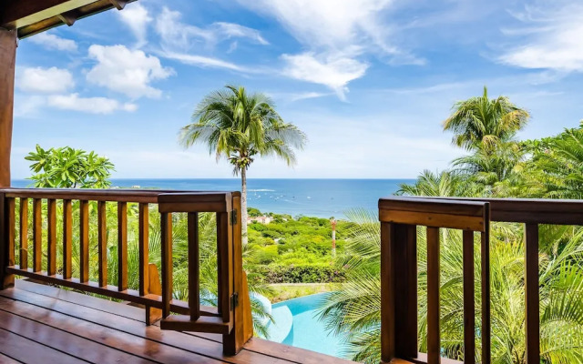 Luxury Villa: Hot Tub: Ocean Views: Fully Staffed