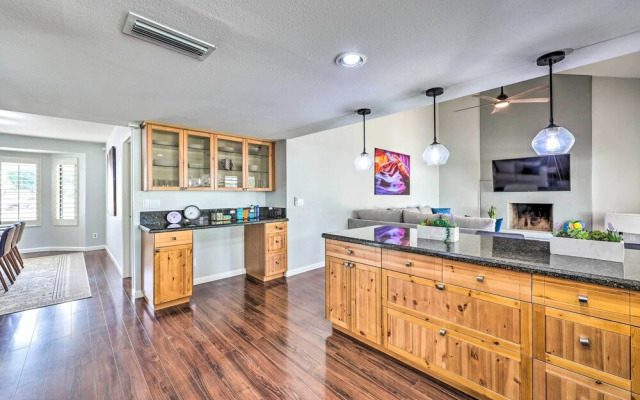 Luxe Desert Home w/ Heated Pool: 3 Mi to Kierland!