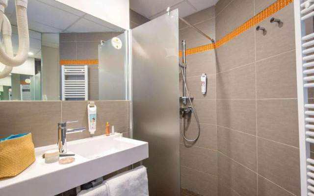 B&B HOTEL Marseille La Timone