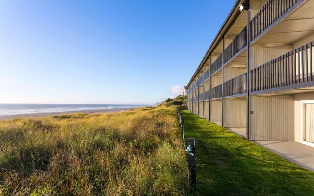 Lincoln Sands Oceanfront Resort, Ascend Hotel Collection