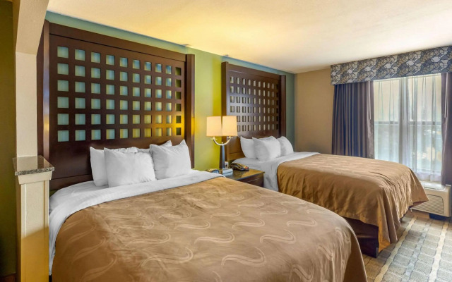 Quality Suites Sherman