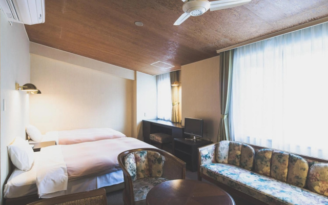 Hotel Karuizawa Elegance – Guest Rooms – Karuizawa