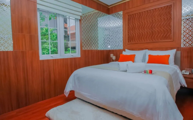 Petit Boutique Hotel