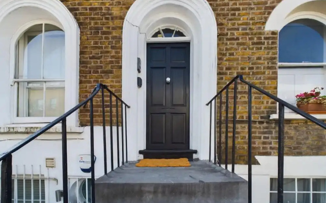 The Dalston Hideout - Captivating 2bdr Flat, London