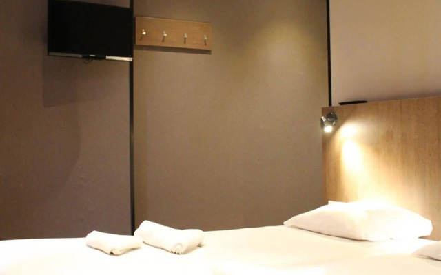 Aston City Hotel
