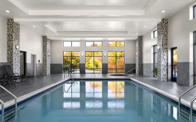 Hampton Inn Stafford/Quantico & Conference Center