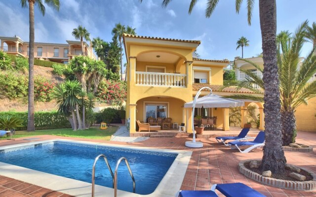 Comfortable Villa in Andalusia With Swimming Pool